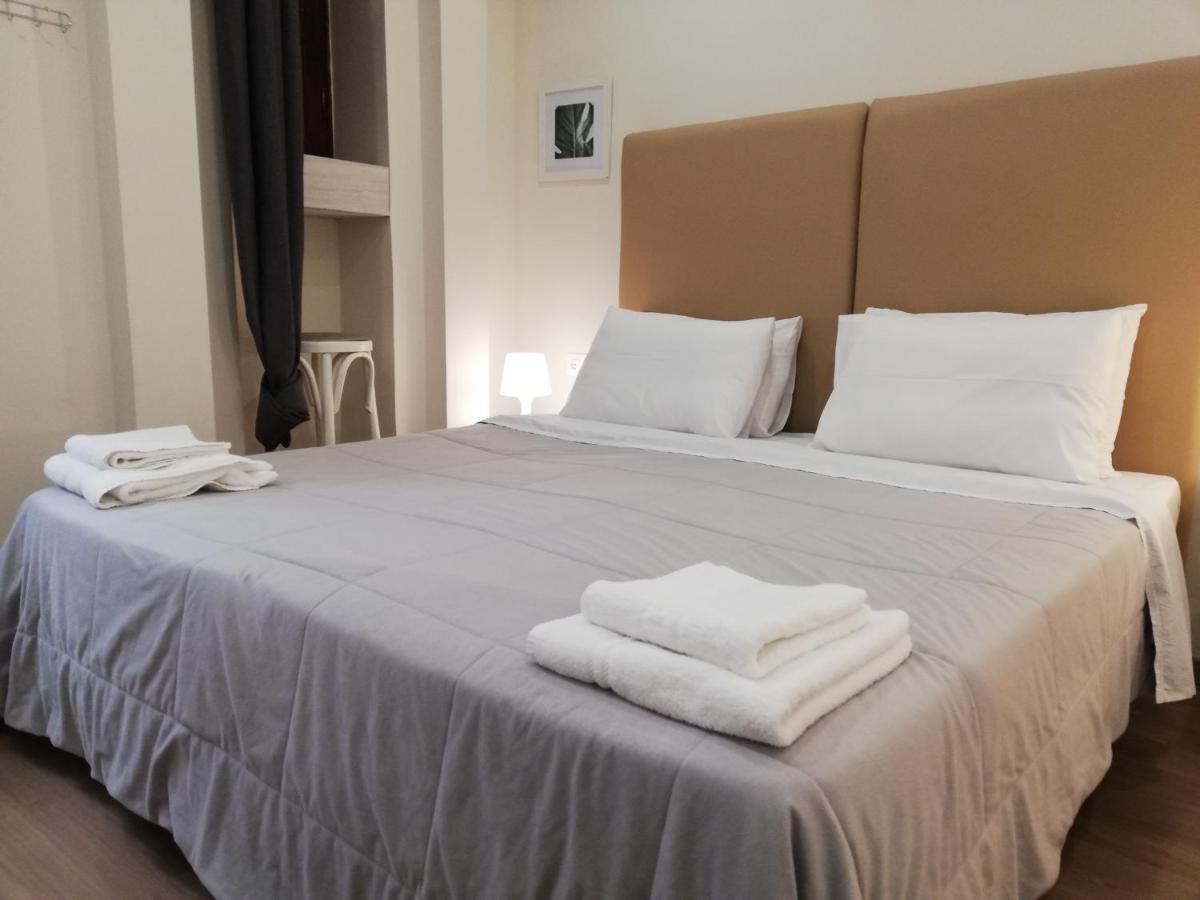 Central Apartments In Psiri - Atene Esterno foto
