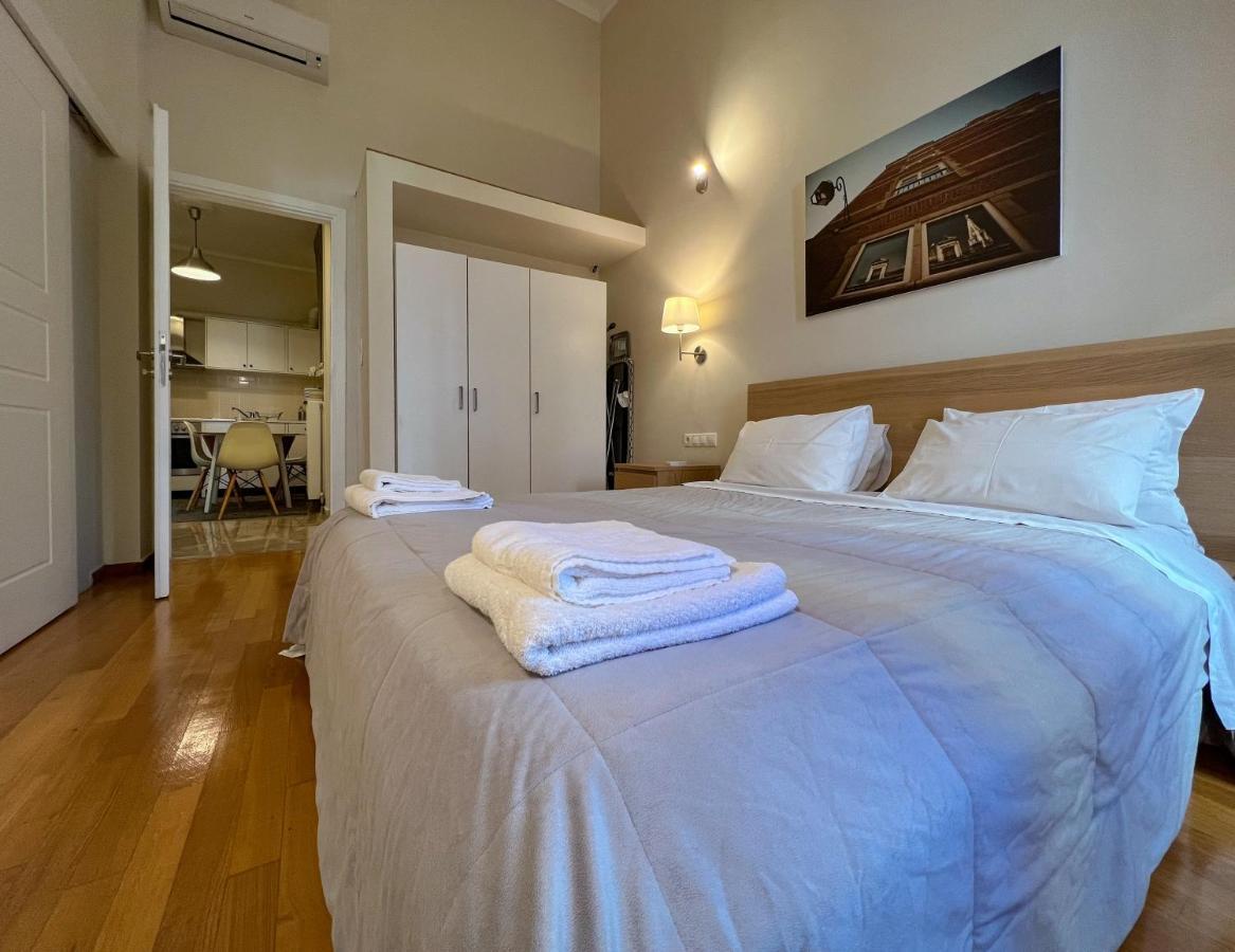 Central Apartments In Psiri - Atene Esterno foto